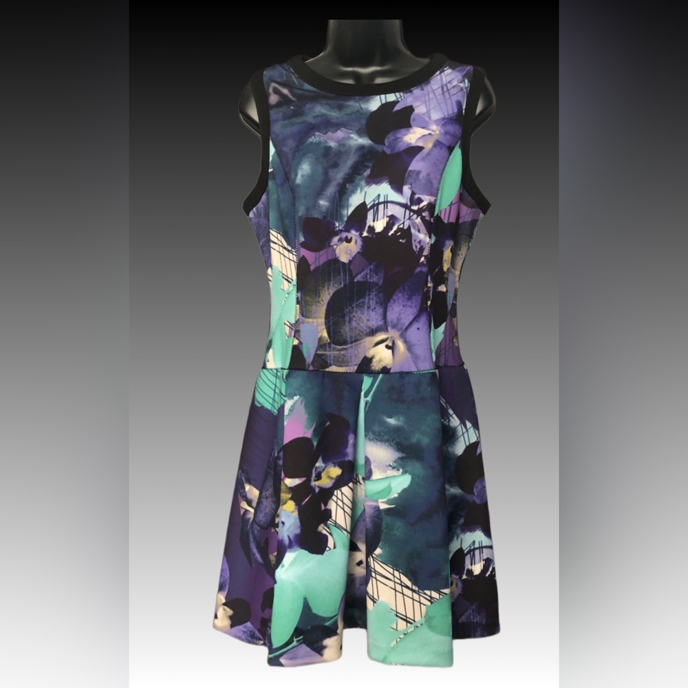 Vince Camuto size L, abstract multicolored floral neoprene dress